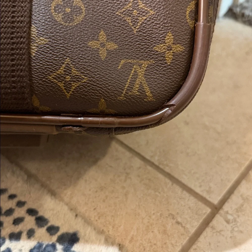 Louis Vuitton Satellite 65
